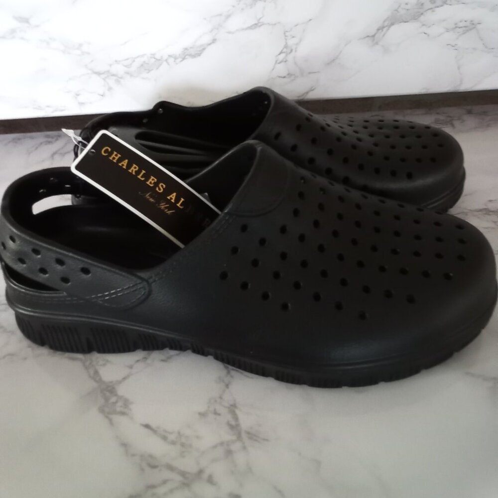 Sandals - Picture 2 of 5